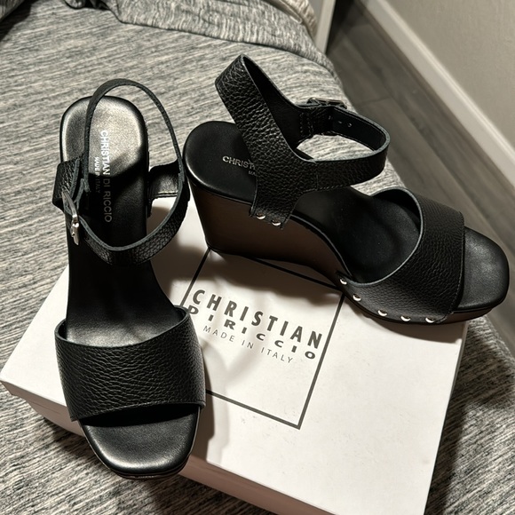 Christian Di Riccio Bkack Wedge - Picture 2 of 3